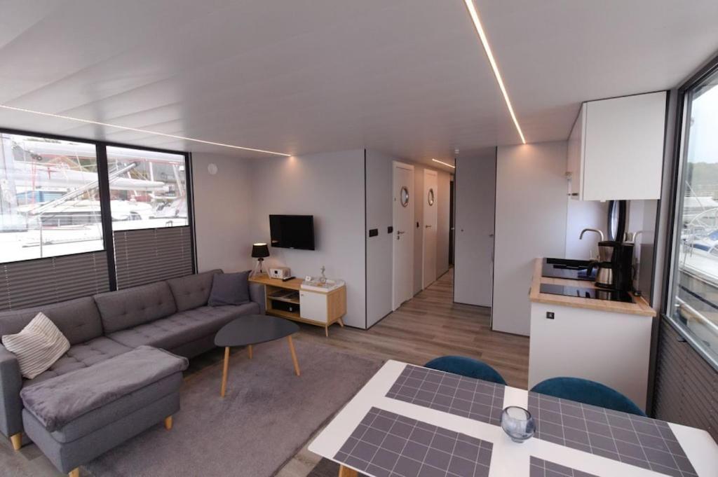 Hausboot Fjord Meeresbrise Mit Dachterrasse In Flensburg Dış mekan fotoğraf