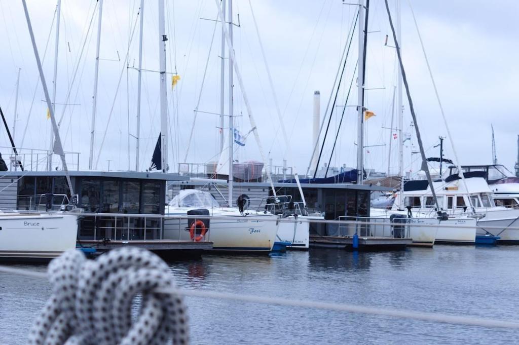 Hausboot Fjord Meeresbrise Mit Dachterrasse In Flensburg Dış mekan fotoğraf