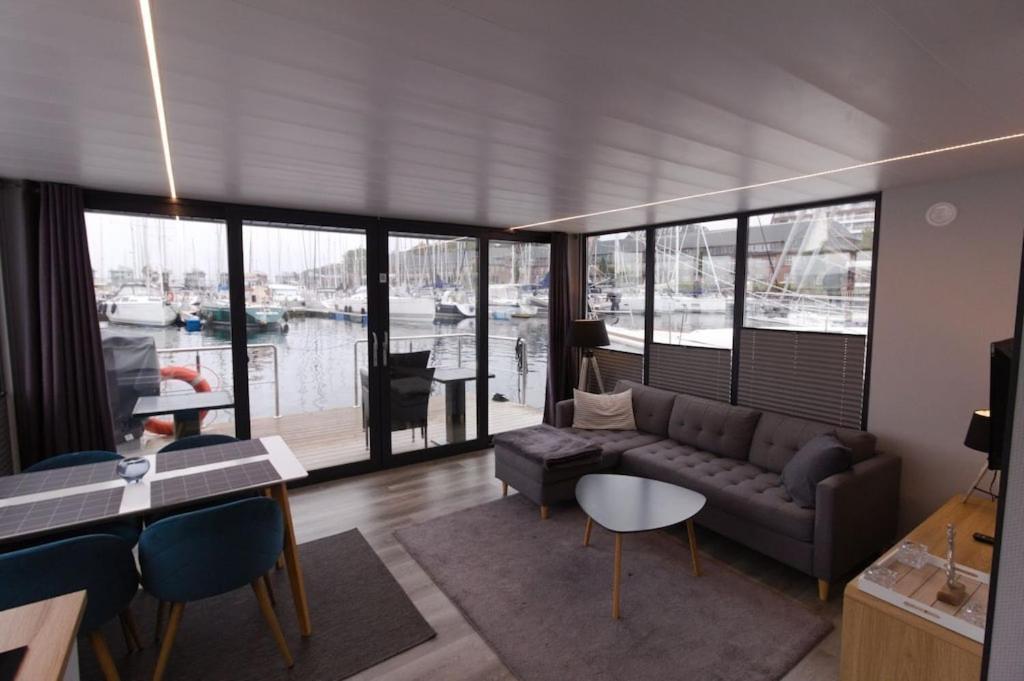 Hausboot Fjord Meeresbrise Mit Dachterrasse In Flensburg Dış mekan fotoğraf